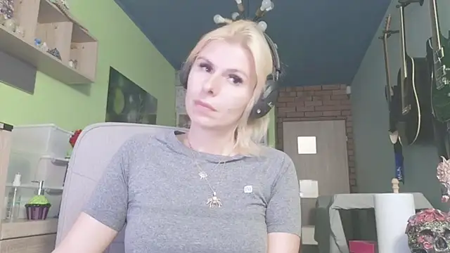 karmija online show from November 2025 09:15:01 PM