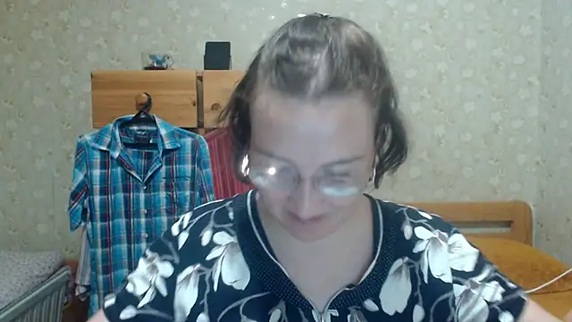 Smart Rose online show from September 2025 04:40:01 PM