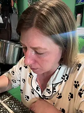 Natali UA online show from March 2025 05:39:01 PM