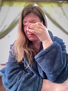 Natali UA online show from April 2026 07:11:01 AM