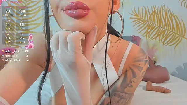 PinkyisHere online show from February 2025 12:50:01 PM