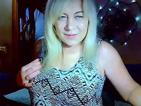 Snapshot of AgoniA7 chatting on December 2025 07:59:01 AM AgoniA7 online show from December 2025 07:59:01 AM