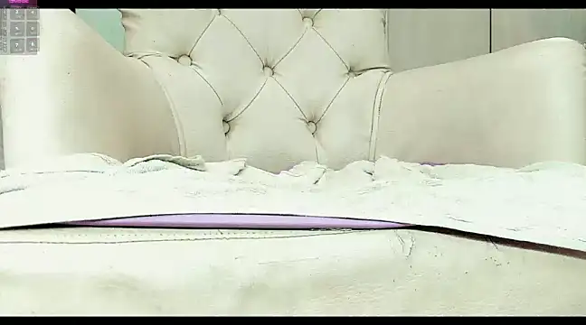 khloeHermaprodit3 online show from January 2025 11:01:02 PM