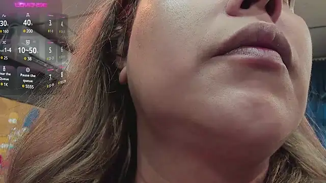 khloeHermaprodit3 online show from February 2025 09:54:01 PM