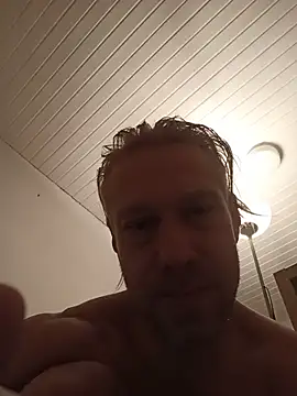 AthleticWomenizer2 online show from November 2025 01:41:01 AM