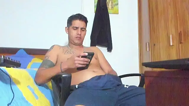 Zack Grey online show from November 2025 04:23:02 AM