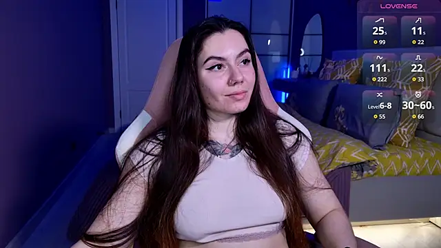 Foxohlove online show from November 2025 06:20:01 PM