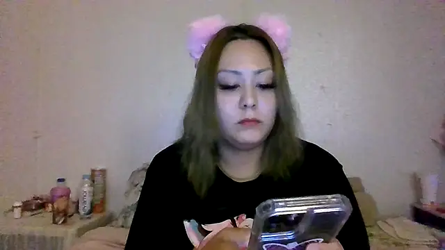 YOUNGFLICKA online show from November 2025 06:57:01 AM