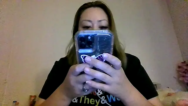 YOUNGFLICKA online show from November 2025 08:12:01 PM