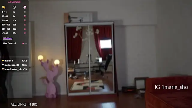 LAUREL HAZEL online show from February 2026 06:14:01 PM