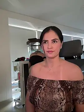 Snapshot of Carolina_Novoa chatting on January 2025 10:23:01 PM Carolina Novoa online show from January 2025 10:23:01 PM