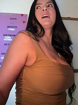 Snapshot of Carolina_Novoa chatting on February 2025 09:38:02 PM Carolina Novoa online show from February 2025 09:38:02 PM