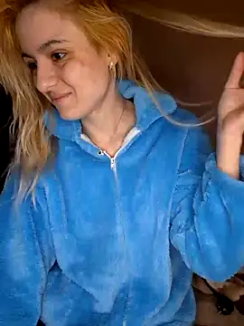 YogisticJuli666 online show from January 2025 06:09:02 AM