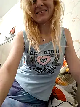 YogisticJuli666 online show from February 2025 06:09:01 AM