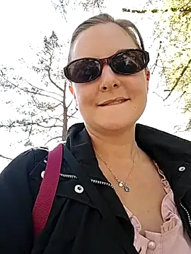 SwedishJennifer online show from April 2026 11:38:01 AM
