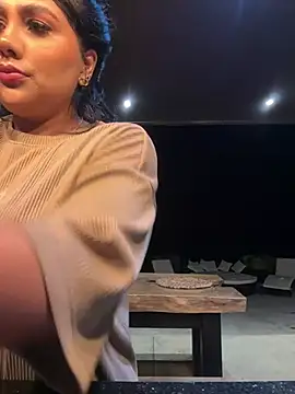 adrianalobo online show from February 2025 03:12:01 AM