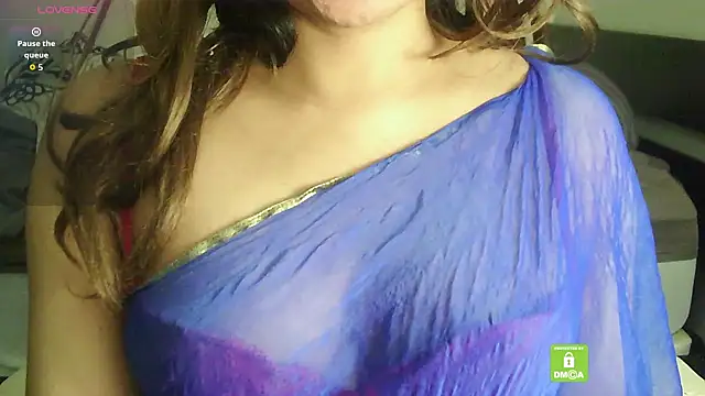 Snapshot of bxdgirlhr chatting on February 2026 07:23:02 PM bxdgirlhr online show from February 2026 07:23:02 PM