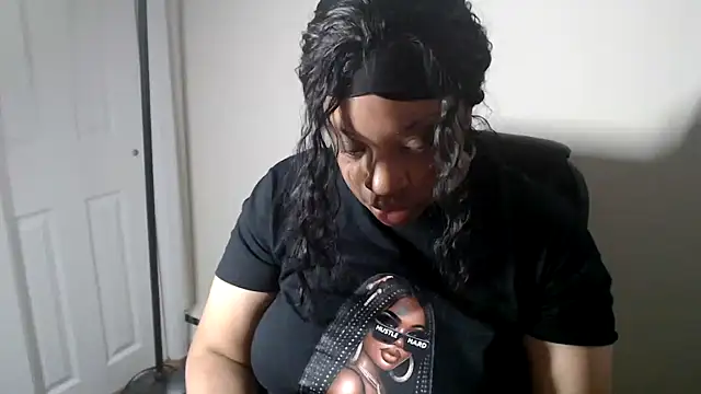 Sexymona1218 online show from March 2026 09:43:01 PM