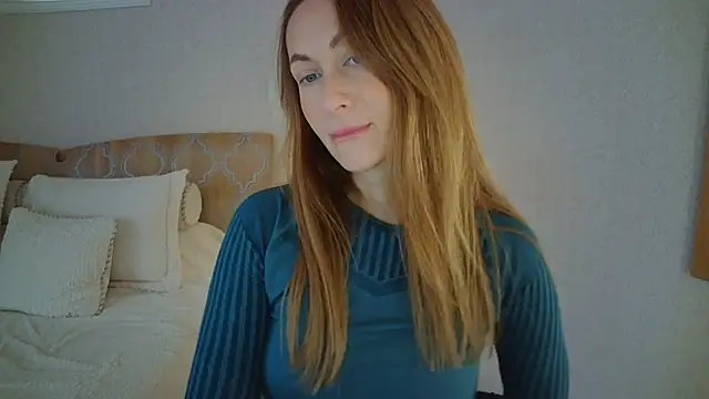 Luna Hoty online show from October 2025 06:09:01 AM