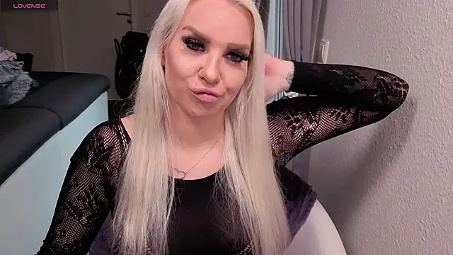 Snapshot of MIA-XXX chatting on July 2026 06:26:02 AM MIA-XXX online show from July 2026 06:26:02 AM