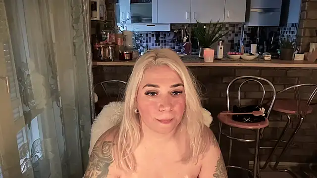 Monageil online show from March 2025 06:55:01 PM