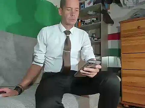 viraglaci18xh online show from October 2025 02:37:01 PM