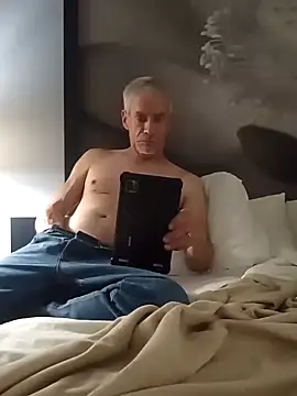 Biknight online show from December 2024 08:26:02 PM