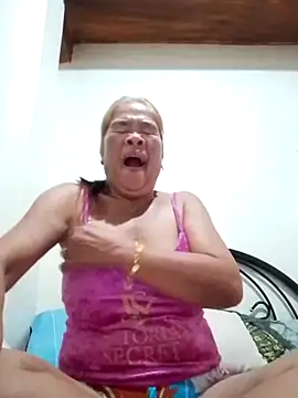 sexylizzy4u online show from January 2025 12:01:01 PM