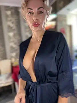 Hotnessi online show from February 2025 08:06:02 AM