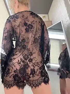 Hotnessi online show from October 2025 08:38:01 AM