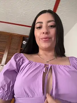Snapshot of Sofhi_corolinne31 chatting on December 2024 10:23:02 PM Sofhi corolinne31 online show from December 2024 10:23:02 PM