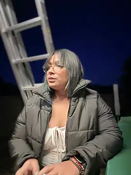 DannaaMeliza online show from January 2025 04:48:01 PM