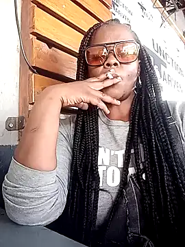 SQUITBOOTY online show from April 2026 12:58:01 PM