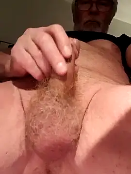 Snapshot of Redhairy4u chatting on March 2025 09:42:02 PM Redhairy4u online show from March 2025 09:42:02 PM