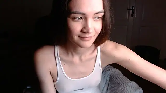 EvelynGG online show from January 2025 12:48:01 PM