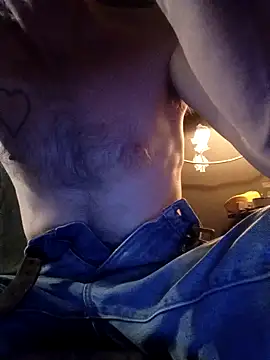 Snapshot of ROBERT0516 chatting on February 2025 09:03:01 AM ROBERT0516 online show from February 2025 09:03:01 AM