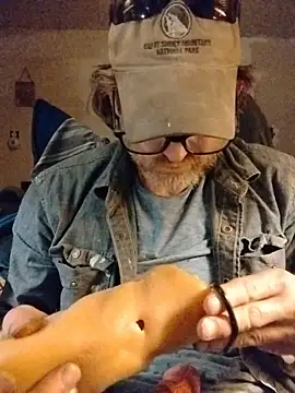 Snapshot of ROBERT0516 chatting on October 2025 10:48:02 PM ROBERT0516 online show from October 2025 10:48:02 PM