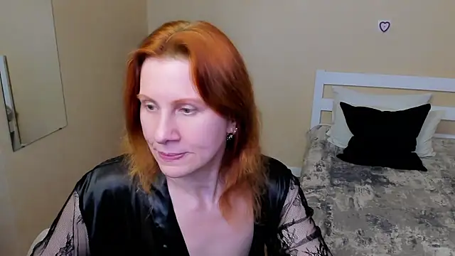 FoxySophia online show from October 2025 11:13:02 PM