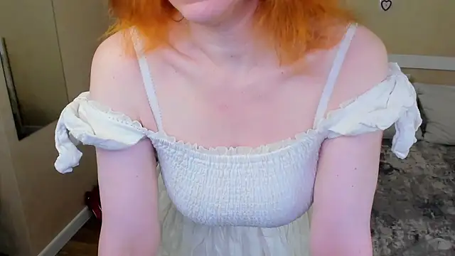 Snapshot of FoxySophia chatting on June 2026 01:53:02 PM FoxySophia online show from June 2026 01:53:02 PM