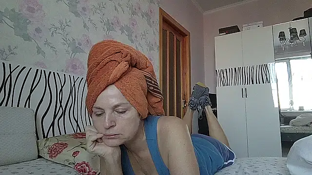 LindaStarS online show from February 2026 06:17:01 AM