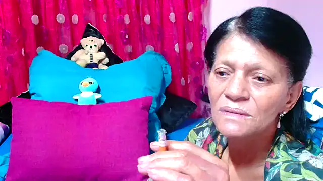 SLUTTYROXY online show from September 2025 06:17:01 AM