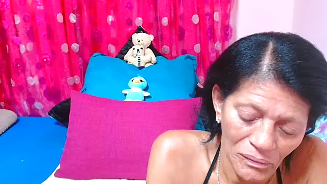 Snapshot of SLUTTYROXY chatting on February 2026 07:48:02 AM SLUTTYROXY online show from February 2026 07:48:02 AM