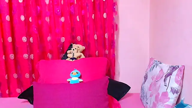 Snapshot of SLUTTYROXY chatting on February 2026 08:15:02 AM SLUTTYROXY online show from February 2026 08:15:02 AM