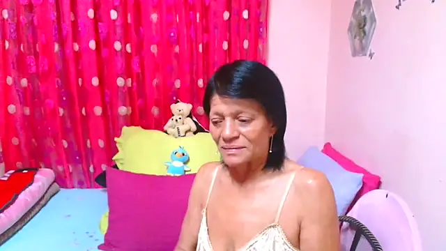 SLUTTYROXY online show from April 2026 06:02:01 PM