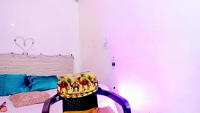 lilahSweet online show from April 2026 02:44:02 PM