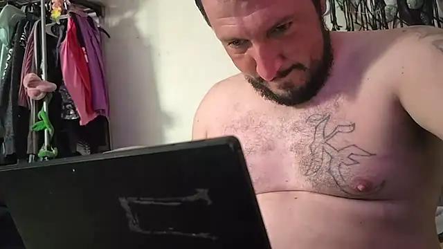 UncutHammer69 online show from September 2025 12:29:01 PM