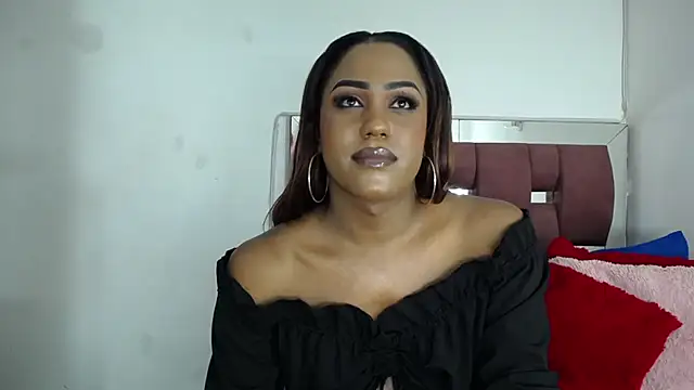 LoraineBigCockTs online show from October 2025 08:54:02 PM