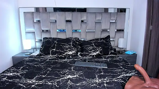 Cammiila online show from March 2025 03:48:02 PM