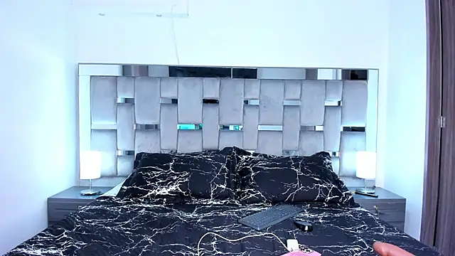 Cammiila online show from March 2025 04:38:02 PM