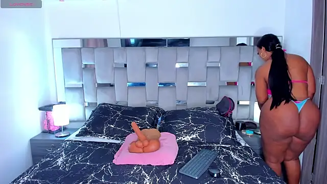 Cammiila online show from February 2026 03:45:02 PM